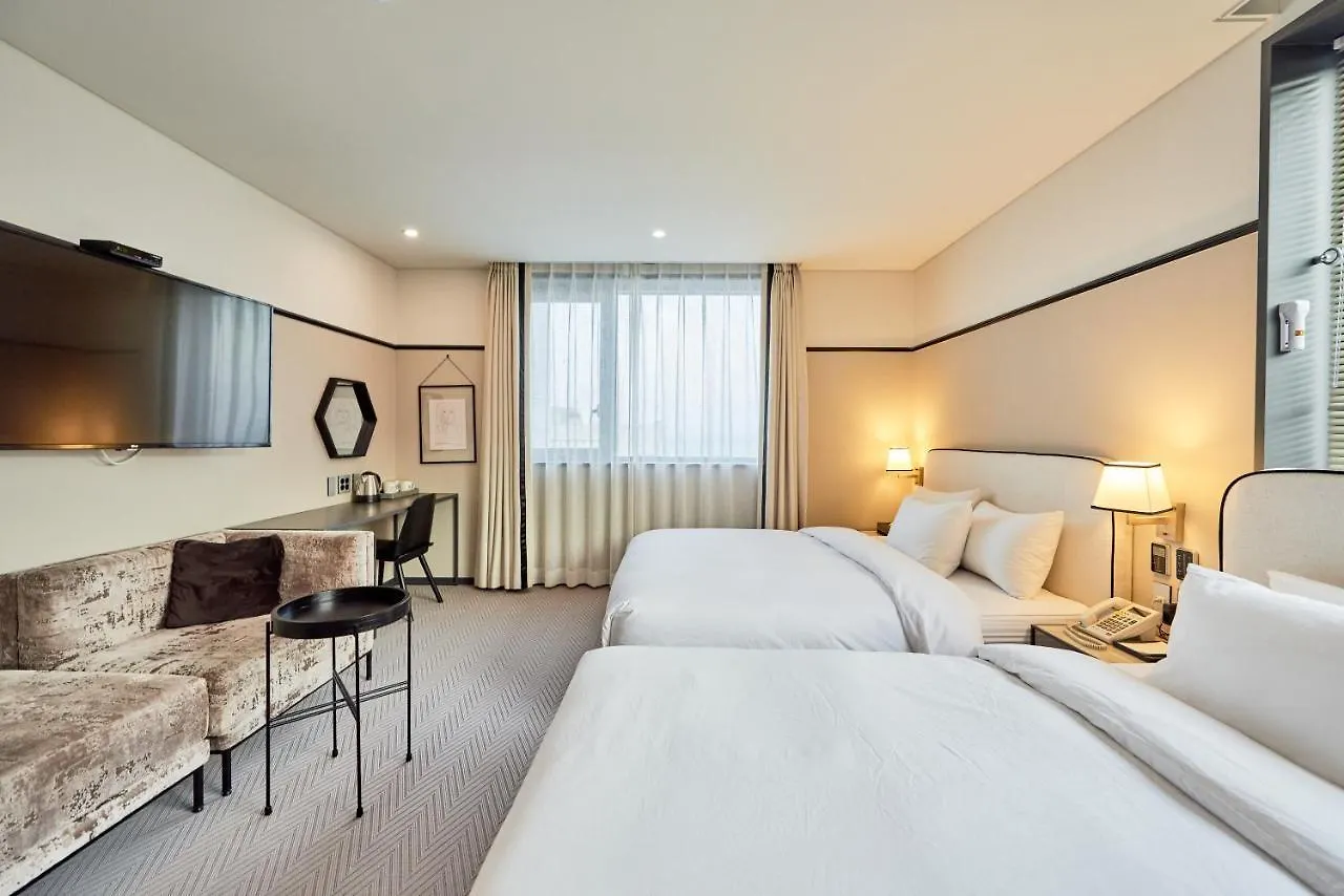 Brown Dot Hotel Songjung Pusan 3*,