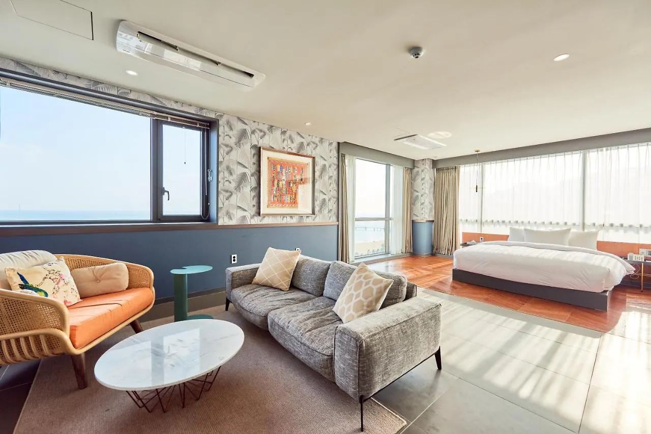 Brown Dot Hotel Songjung Pusan