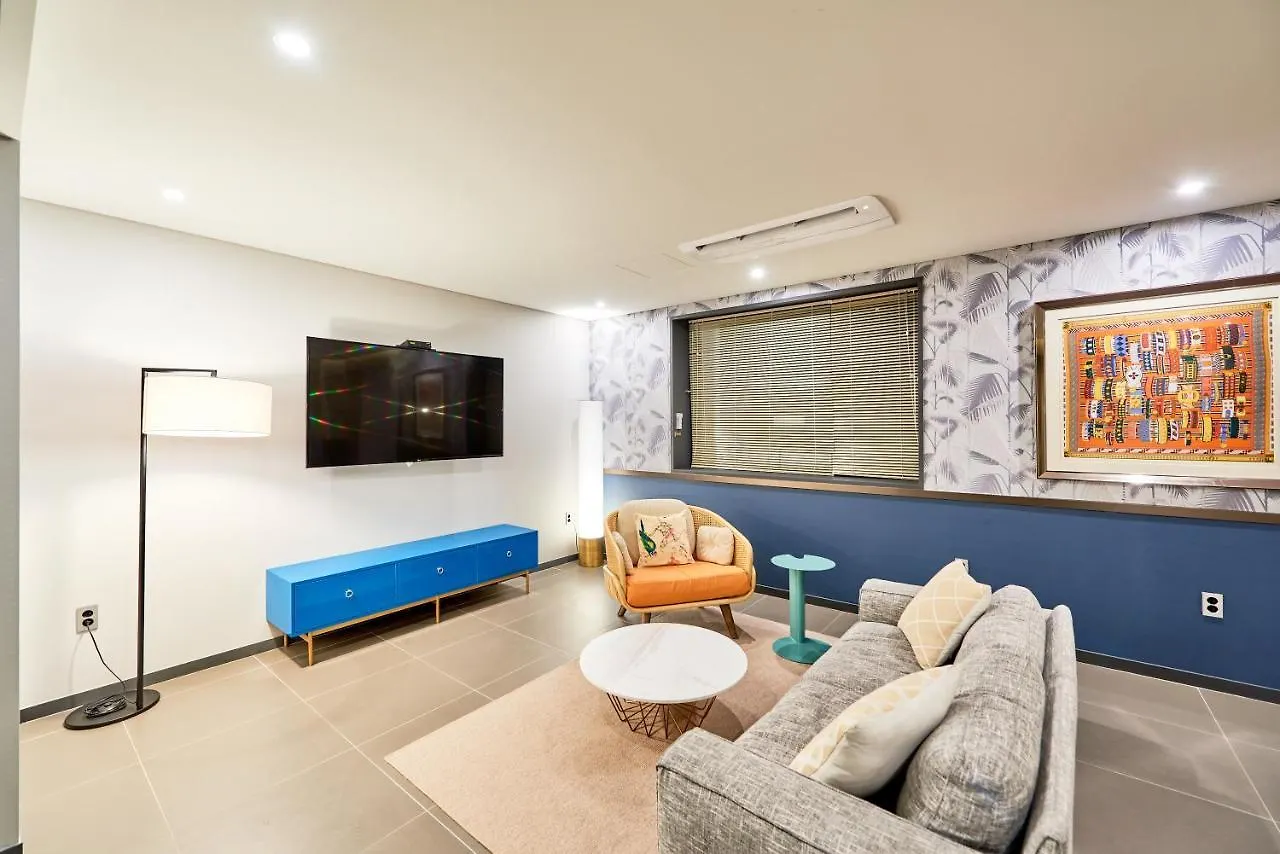 Brown Dot Hotel Songjung Pusan 3*,