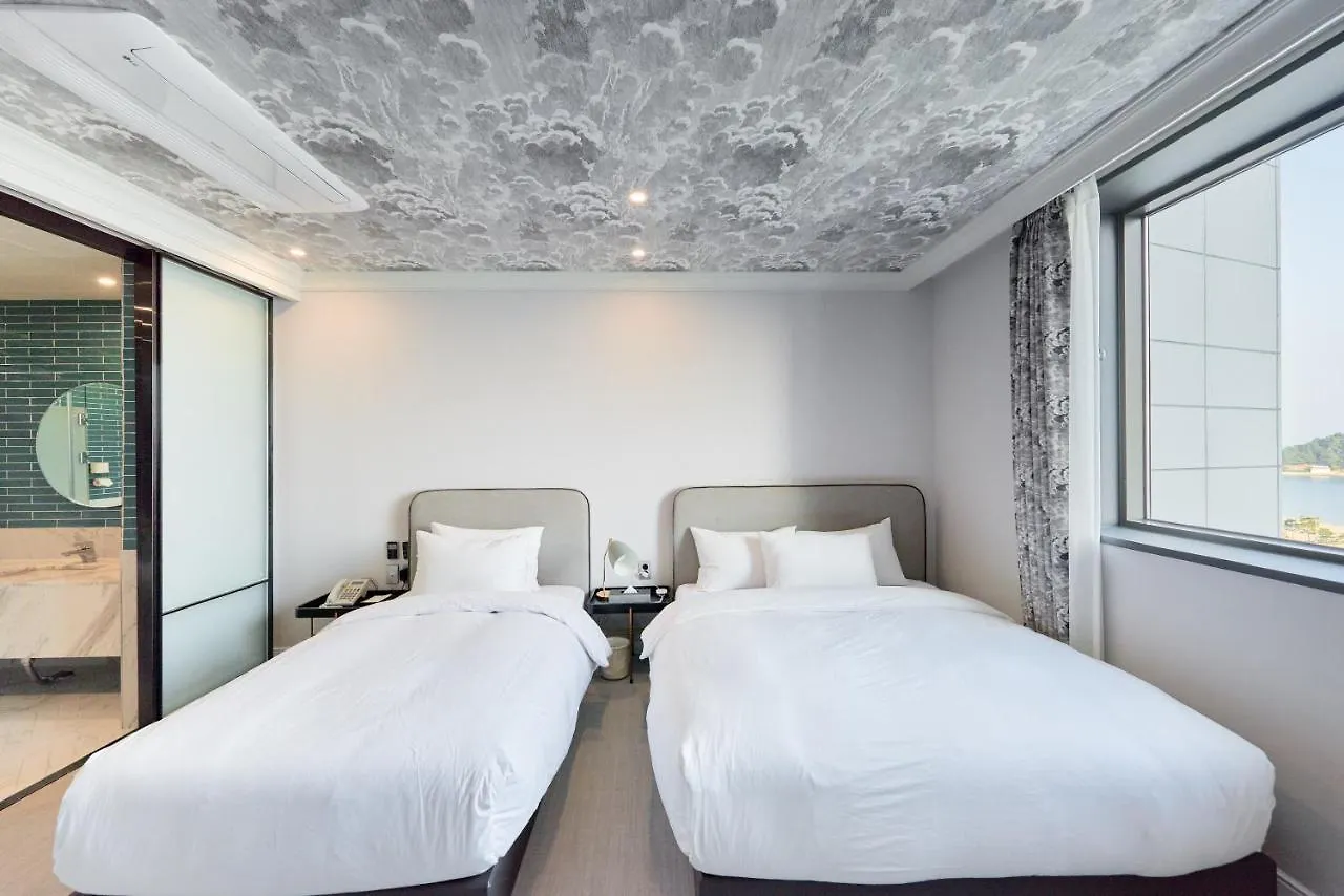 Brown Dot Hotel Songjung Pusan
